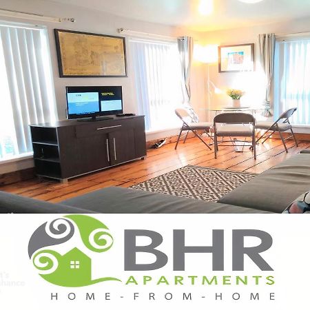 Perfect Central City Location - Parking - 3 Beds - 2 Bedrooms เบลฟาสต์ ภายนอก รูปภาพ
