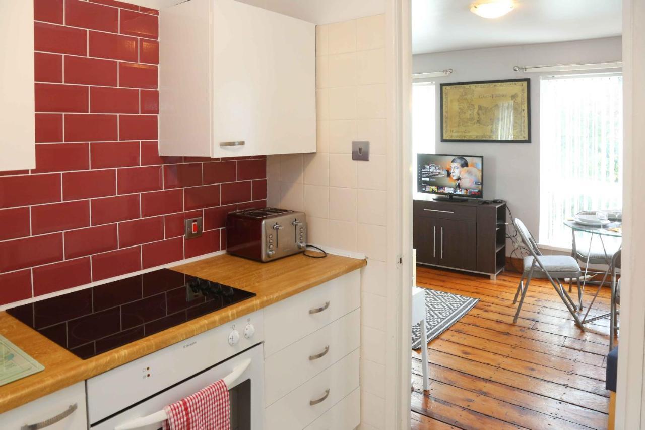Perfect Central City Location - Parking - 3 Beds - 2 Bedrooms เบลฟาสต์ ภายนอก รูปภาพ