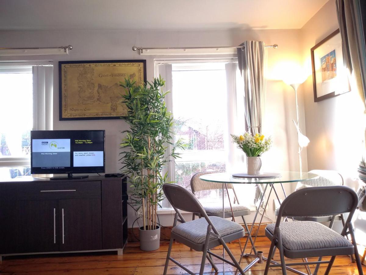 Perfect Central City Location - Parking - 3 Beds - 2 Bedrooms เบลฟาสต์ ภายนอก รูปภาพ