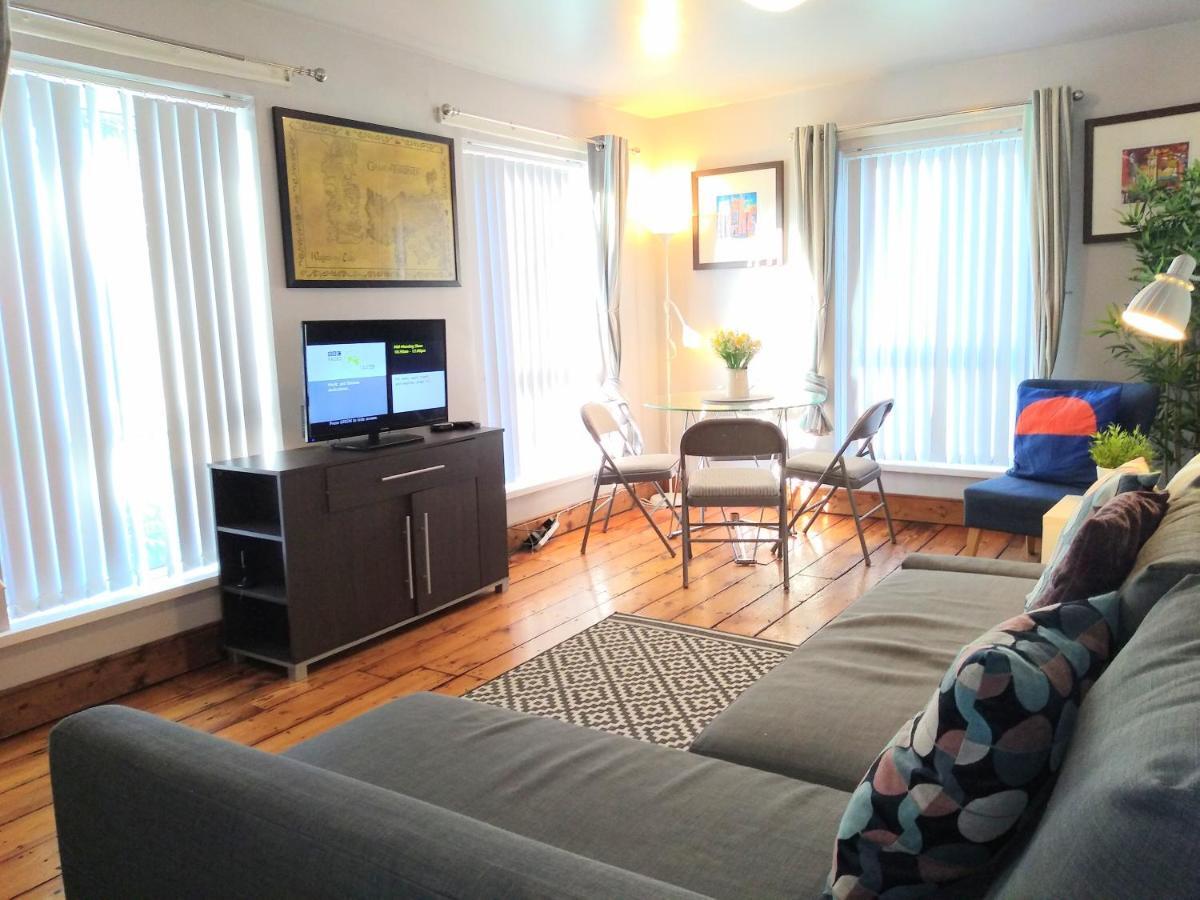 Perfect Central City Location - Parking - 3 Beds - 2 Bedrooms เบลฟาสต์ ภายนอก รูปภาพ